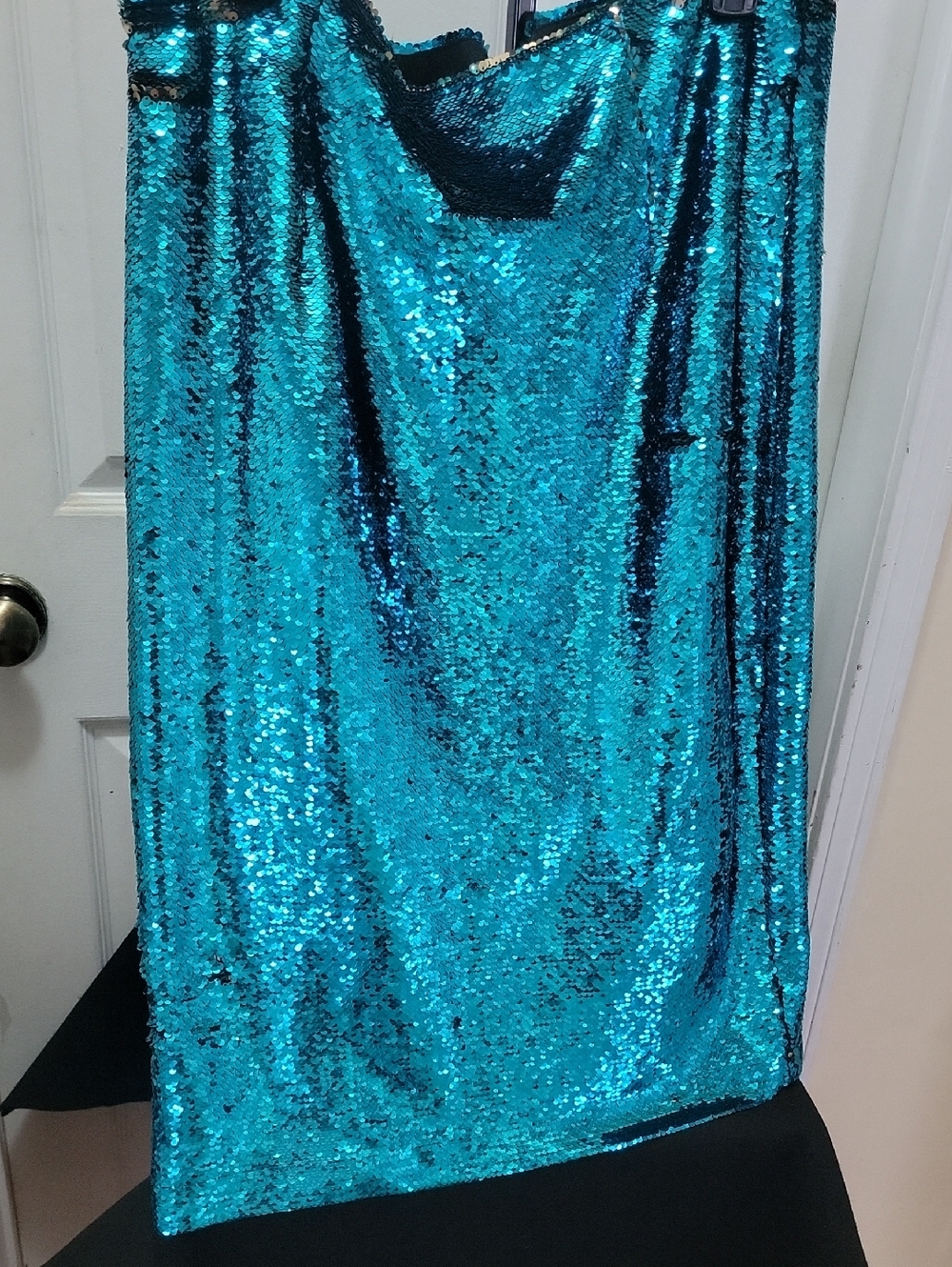 eva mendes for New York & Company Teal Sequin Pencil Skirt